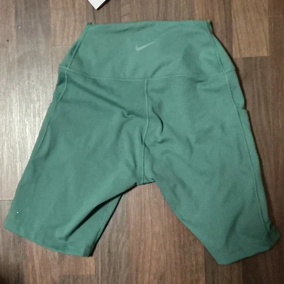 Nike Forest Green Training Shorts - Picture 10 of 16